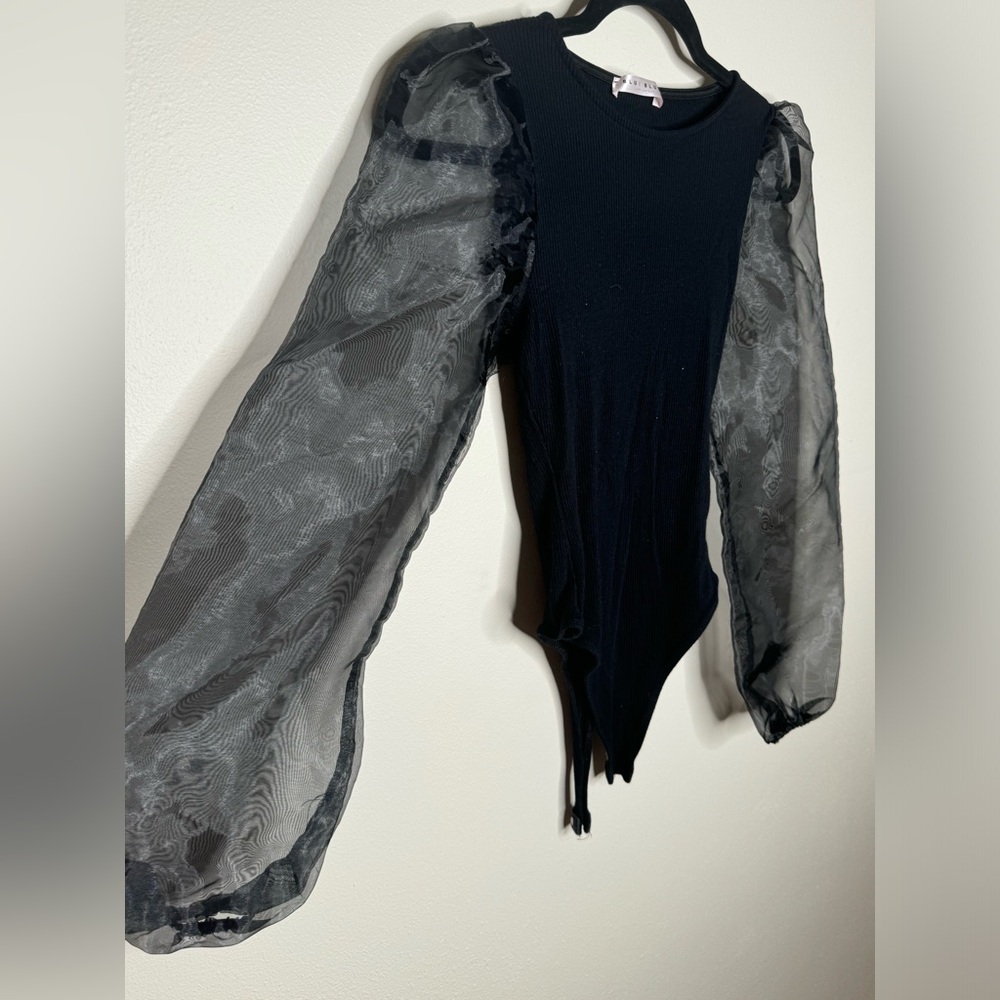 🖤BLU & BLU Black Puff Sleeve Bodysuit🖤